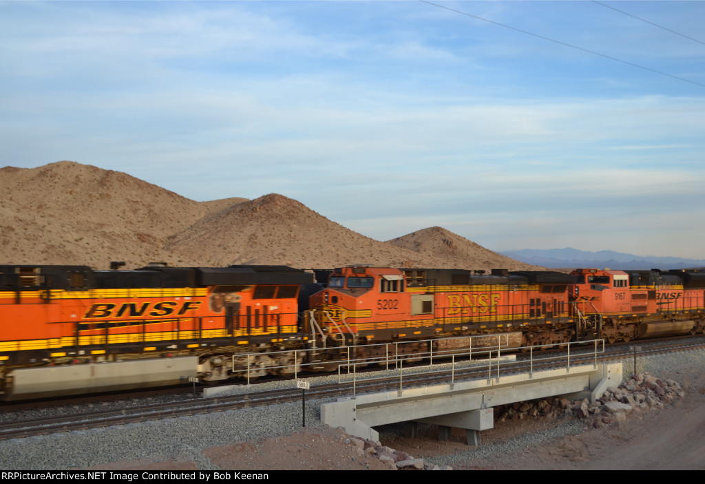 BNSF 5202